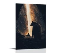 GEMTOFNMA Poster contemporain The Bear at Bethléem - A Beast Watches The Birth in Silence From The Shadows - 60 x 90 cm