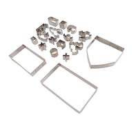Generic Ensemble D'emporte-Pièces en Forme de Maison en Pain D'épices 3D Exquis, Formes et Tailles Variées, Outils de Cuisson en Acier Inoxydable pour Biscuits Festifs, 18 Pièces pour le Plaisir en