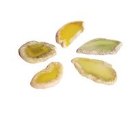 Générique 5 pièces de pierre brute naturelle en tranches d'agate, pièce de paysage, pendentif carillon éolien coloré, Agate Non poreuse for l'artisanat(Hole-Yellow,30-45mm)