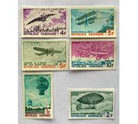 Générique 6 Timbres de Collection du Gabon, Authentiques et Neufs de 1973 n°310 à 315. Avion, dirigeable, montgolfière. par des Livres Express