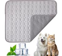 Générique Chillywoof Dog Cooling Mat, Kittra Cooling Mat for Cats, Summer Dog Coolings Mats Washable Ice Silk Self Cool Pad, 3 Layer System Instant Cool, Protect Your Pet (Light Grey, 50 * 40cm)