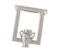 Générique Collier de bijoux floraux, épingle de corsage, détail de vase à cadre sculpté de ton argent pour s ' habiller, porter quotidien et offrir un collier vintage