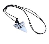 Générique collier dent de requin，pendentif vintage pour homme résine blanche réglable style tribal surfeur bijou aventurier totem mer inspiration vague