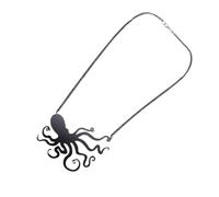 Générique Collier Rétro de Poulpe Créatif pour Femme en Plastique et Résine Noir, Finition Fine, Pendentif Unique, Style Vintage Délicat, Maison et Anniversaire