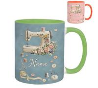 Générique Custom Name She Sews Love Into Every Stitch Floral Sewing Machine Design Mug for women, Customisable Sewing Design Mug, Name Personalised Sewing Lover mugs, For Mom Grandma