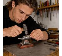 Générique de Bijouterie - Outils de Forgeron à Corne | en Fer Forgé avec Base en Bois,pour Le Façonnage Cintrage Redressage Trempe du Métal la Fabrication d'Outils Le Cisage et Le