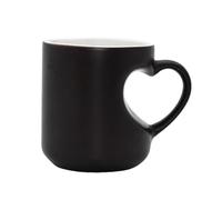 Générique Mug magique en céramique en forme de cœur, à couleur changeante. Un motif surprise apparaît lorsqu'on y verse une boisson chaude ; un cadeau romantique pour les couples.