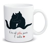 Générique Mug on est félin pour l’autre - mug chats câlin - mug pour St Valentin - mug amour - idée cadeau à offrir ou à s’offrir