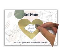Générique Nouveau : Kit Défi Photo à Gratter, 20 Cartes 10x15 cm avec Stickers Cœur, Instructions et Liste d'Idées Incluses, un jeu amusant pour votre mariage, anniversaire. souvenir photo garantit !