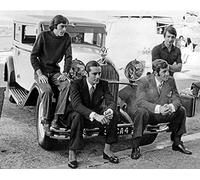 Générique Photo noir et blanc de Jean Paul Belmondo et Alain Delon sur le tournage du film Borsalino (40x50 cm)