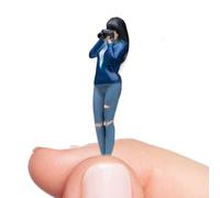 Générique Photographer Character Figure - Simulation Toy Miniature Display, Resin Scene Decoration Design, 2.6cm Height Size + Hand Painted Detail, Fragile Craft Grade Material - for Diorama & des