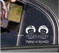 GENMIP 19X15 Beaux Jumeaux À Bord Autocollants De Voiture Mignon Signe De Sécurité Bébé À Bord pour Fenêtre De Voiture Vinyle Voitures Autocollant (2 Pièces)