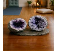 Géode naturelle avec améthyste lilas diamètre 6/8 cm - pierre marocaine avec coquille foncée, parfaite pour décoration spirituelle, méditation et décor ethnique 2805251306
