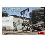 German Tankmen With Gantry Crane & Maybach Hl 120 Enginemaquette Miniart German