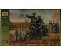 German WWII R-12 Heavy Motorcycle With Rider & Officer Plastique Kit 1:3 5 Model