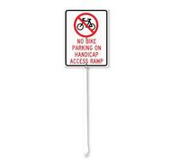 Geroclonup Panneau de cour avec piquet « No Bike Parking On Handicap Access Rampe » - 17,5 x 22 cm - En aluminium antirouille robuste - Facile à installer