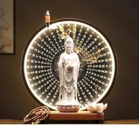 GEZHUCAO Ensemble D'autel avec Statue De Guanyin en Céramique avec Lumière LED Et Porte-encens Autel Personnel pour Temple Domestique pour Offrandes, Dévotion Et Décoration De Méditation(Yellow)