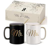 Gifffted Ensemble de Mugs Mr et Mrs avec Couvercles et Cuillères à Café pour d'anniversaire, Cadeau de Mariage, Comme Cadeau de Fiançailles, Noël, Emballage de Panier Luxueux, Tasses de Couple