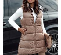 Gilet matelassé double face pour femme avec capuche amovible. Ce gilet long et élégant est idéal pour la mi-saison et convient aussi bien au quotidien qu'à un style urbain. Léger et confortable. Ce gi