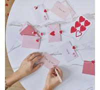 Ginger Ray Guirlande de guirlandes de notes d'amour pour la Saint-Valentin avec 12 cartes, enveloppes et pinces en forme de cœur 1,5 m