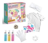 GLITZY, Coffret Spray on Tie & Dye, Loisirs Créatifs,Création de Ses Propres Accessoires en Tie & Dye, 1 Tee-Shirt 1 Chouchou et 1 Bandeau Blancs,3 Sprays de Colorant et Accessoires,Dès 6 Ans, Gly02
