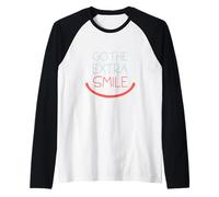 Go The Extra Smile Helping Positive Attitude Word Play Color Manche Raglan
