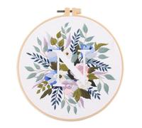 Gofission Kit de broderie pour adultes et débutants - 26 lettres anglaises florales - Ensemble de tissus pré-imprimés avec accessoires pour décoration d'intérieur (lettres N)