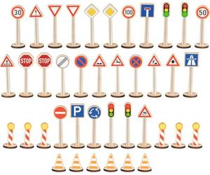 goki 53761 - Mon grand kit de panneaux de signalisation routière en bois - Jouet éducatif pour enfants à partir de 3 ans
