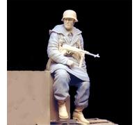 GoodFYouth 1/16 Maquette en résine d'un soldat allemand de la Seconde Guerre mondiale dans un char d'assaut non peinte et non assemblée (Pas de réservoir) //6A3J6y