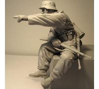 GoodFYouth 1/16 Maquette en résine d'un soldat allemand de la Seconde Guerre mondiale dans un char d'assaut non peinte et non assemblée (Pas de réservoir) //6A3J12y