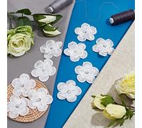 GORGECRAFT 20 Pcs Blanc Broderie Fleurs Coudre sur des Patchs 3D 2 Couches 5 Pétale Dentelle Fleur avec Imitation Perle Dentelle Appliques Brodées pour Mariage Robe de Mariée Embellissement DIY