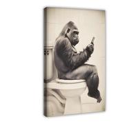Gorilla Ai Art-1 assis sur les toilettes en train de regarder le téléphone, décoration murale amusante de salle de bain, photo d'animal de style vintage, humour insolite de toilettes, Ai Art-1