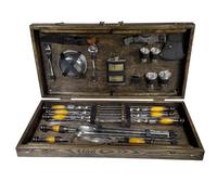 GOROCH Coffret cadeau pour barbecue dans un coffret en bois avec fonction table et symbole ukrainien - Accessoires de barbecue de qualité supérieure pour homme - Bouteille cadeau - Kit de barbecue