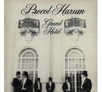 Grand Hotel - 1st + Booklet - EX