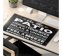Grand tapis de souris amusant avec inscription « Work On The Patio We Forget Your Woes »