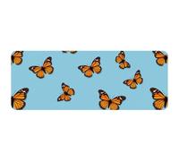 Grand tapis de souris gaming, fond bleu, motif papillon monarque, confortable et antidérapant grâce à sa base en caoutchouc. Dimensions : 30 x 80 cm. Idéal pour ordinateur, portable, jeux, bureau et