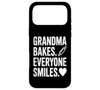 Grandma Bakes Everyone Smiles Baking Love Citation Coque pour iPhone 17 Pro Max