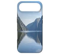 Graphique de Paysage pittoresque du lac Fjord Mountain Reflection Coque pour iPhone Air