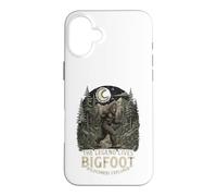 Graphisme de Camping Bigfoot Wilderness Explorer Legend Forest Coque pour iPhone 16 Plus