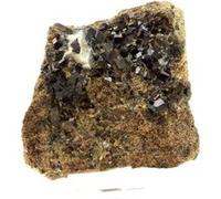 Grenat Grossulaire-Andradite. 871,1 Ct. Pyrénées-Orientales, France..