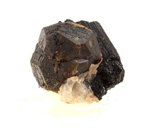 Grenat + Tourmaline. 159.5 Ct. Sahanivotry Manandona, Madagascar.