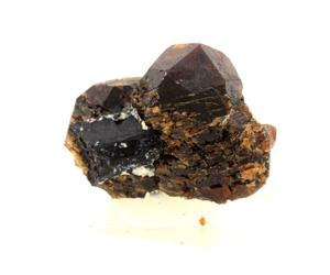 Grenat + Tourmaline. 167.5 Ct. Sahanivotry Manandona, Madagascar.