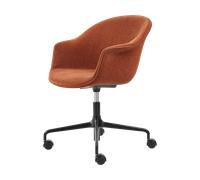 GUBI Chaise de bureau rembourée Bat Meeting Chair Belsuede special dedar 133-supports noirs