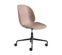 GUBI Chaise de bureau Beetle Meeting Chair Sweet pink-black
