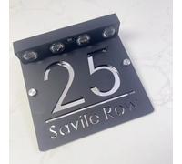 Gufacai Numéro de maison à LED personnalisé - Plaque d'adresse personnalisée en acrylique gris mat - Étanche - Pour boîte aux lettres, cour, maison, cadeau de pendaison de crémaillère (18 x 18 cm)