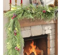 Guirlande de Noël Norfolk en pin réaliste de 1,8 m avec pommes de pin et baies rouges, terre artificielle du Christ mas Gar pour table, cheminée, escalier, décoration intérieure et extérieure (1,8 m)