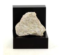 Gypse. 27.8 Ct. Estrie, Québec, Canada.