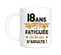 HALUMI Mug Joyeux 18 Ans Anniversaire Tasse Originale Humour Rigolo Fatiguée De La Vie d’Adulte Idée Cadeau Drôle Pour Homme Femme Amie Collègue Fille Garçon Ceramique Bicolore 330ml 440ml