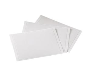 Hama Ce kit de 3 protections transparentes pour écran LCD de 2.0", est conçu pour protéger contre les traces de doigt, les rayures et la poussière. Elles permettent également de réduire les réflexions de la lumière.