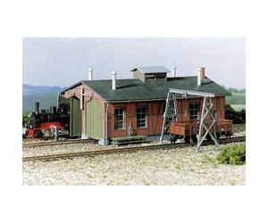 Hangar à locomotives, 2 places avec grue-portique, voie étroite H0e Auhagen 11